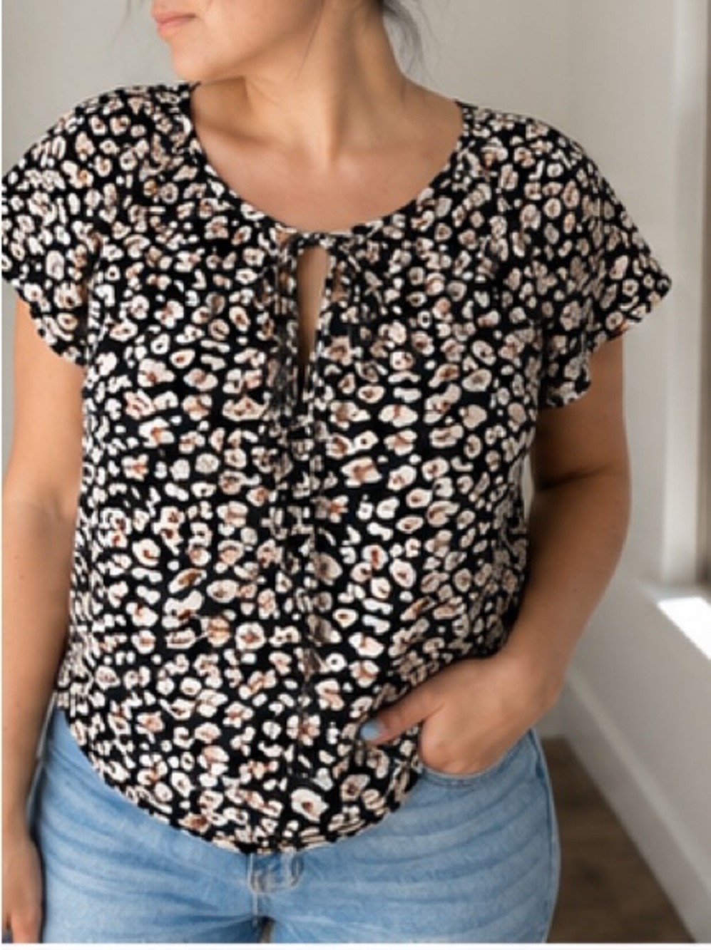 Women’s Black Floral-Spot Tie-Front Blouse